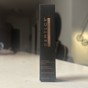 DRMTLGY Luminous Eye Corrector